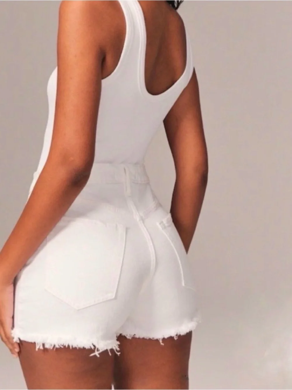 Abercrombie & Fitch The Mom High Rise Shorts White Size 31